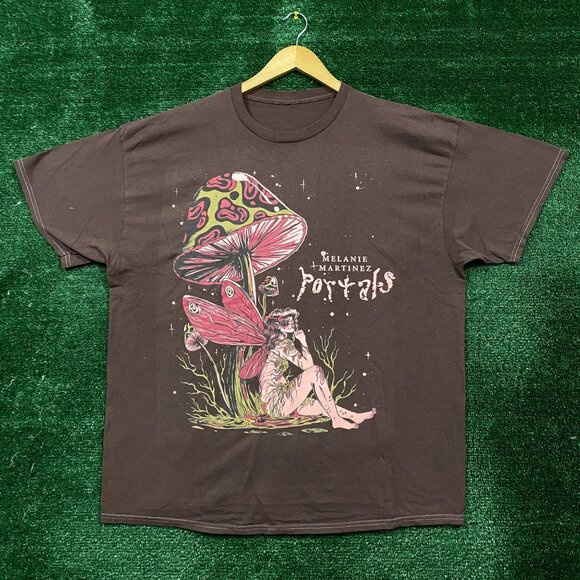 Melanie Martinez Portals Mushroom Tshirt size 2XL - Picture 1 of 4
